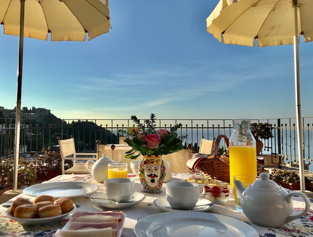 Hotel Isabella 54/60