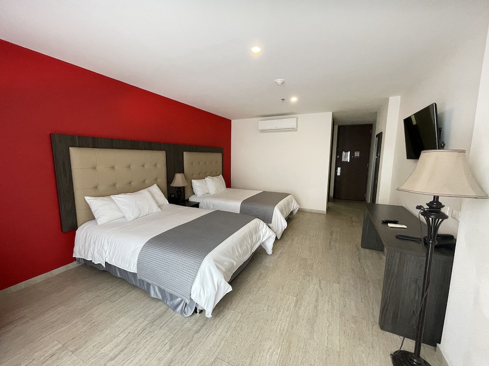 Ramada Cucuta 4/28