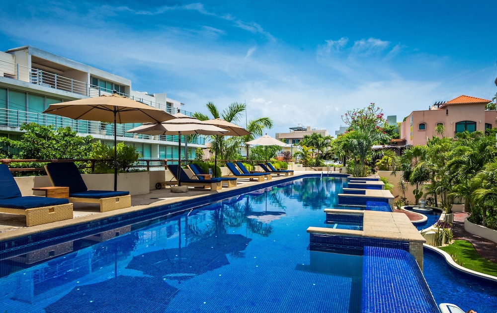 Porto Playa Condo Hotel And Beachclub 3/50