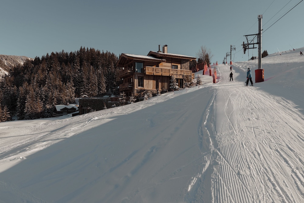 Ultima Courchevel Belvedere 46/50