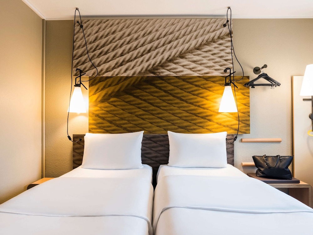 Ibis Heidelberg Hauptbahnhof 15/73