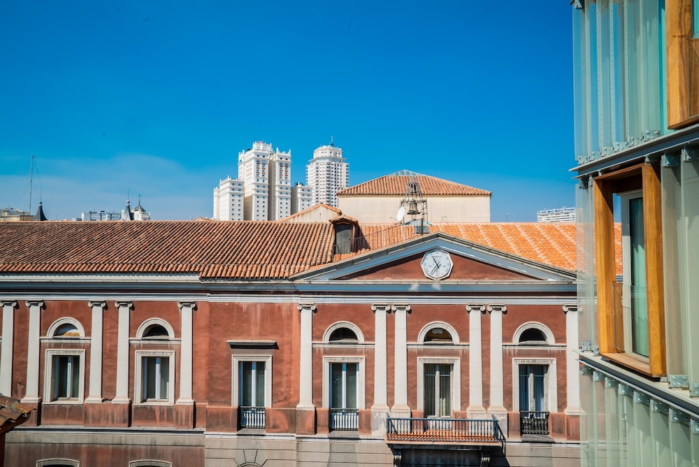 Akeah Hotel Gran Via - Adults Only 47/50
