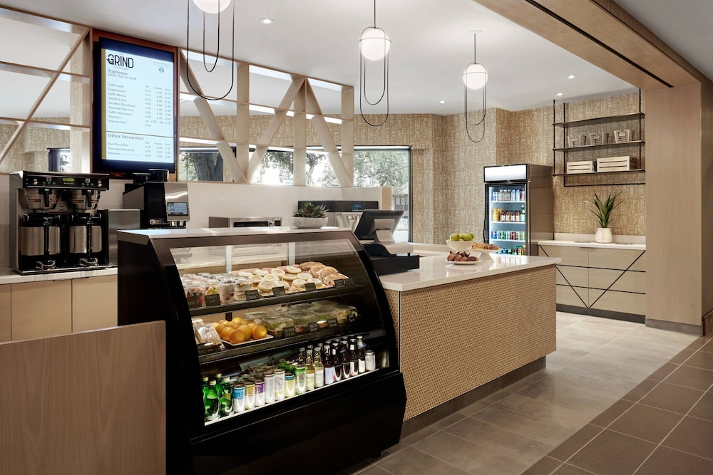 Delta Hotels By Marriott Saskatoon Downtown 24/35