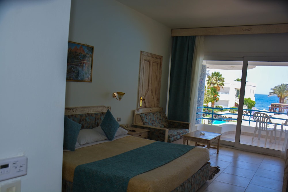 Queen Sharm Resort 14/50