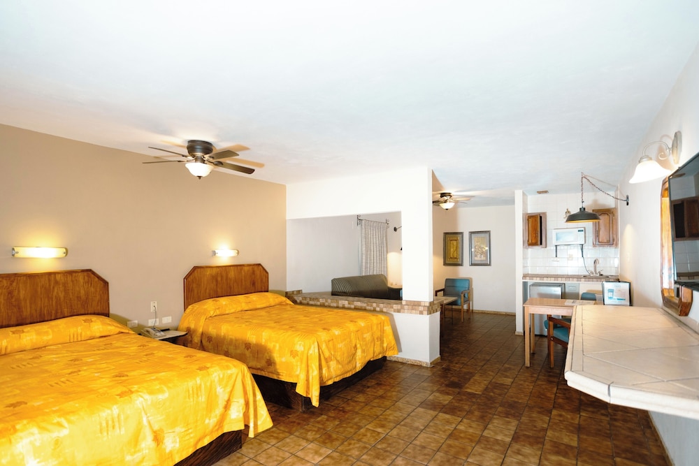 Executive, Suite, 2 Double Beds, Hotel Suites Kino 5/10