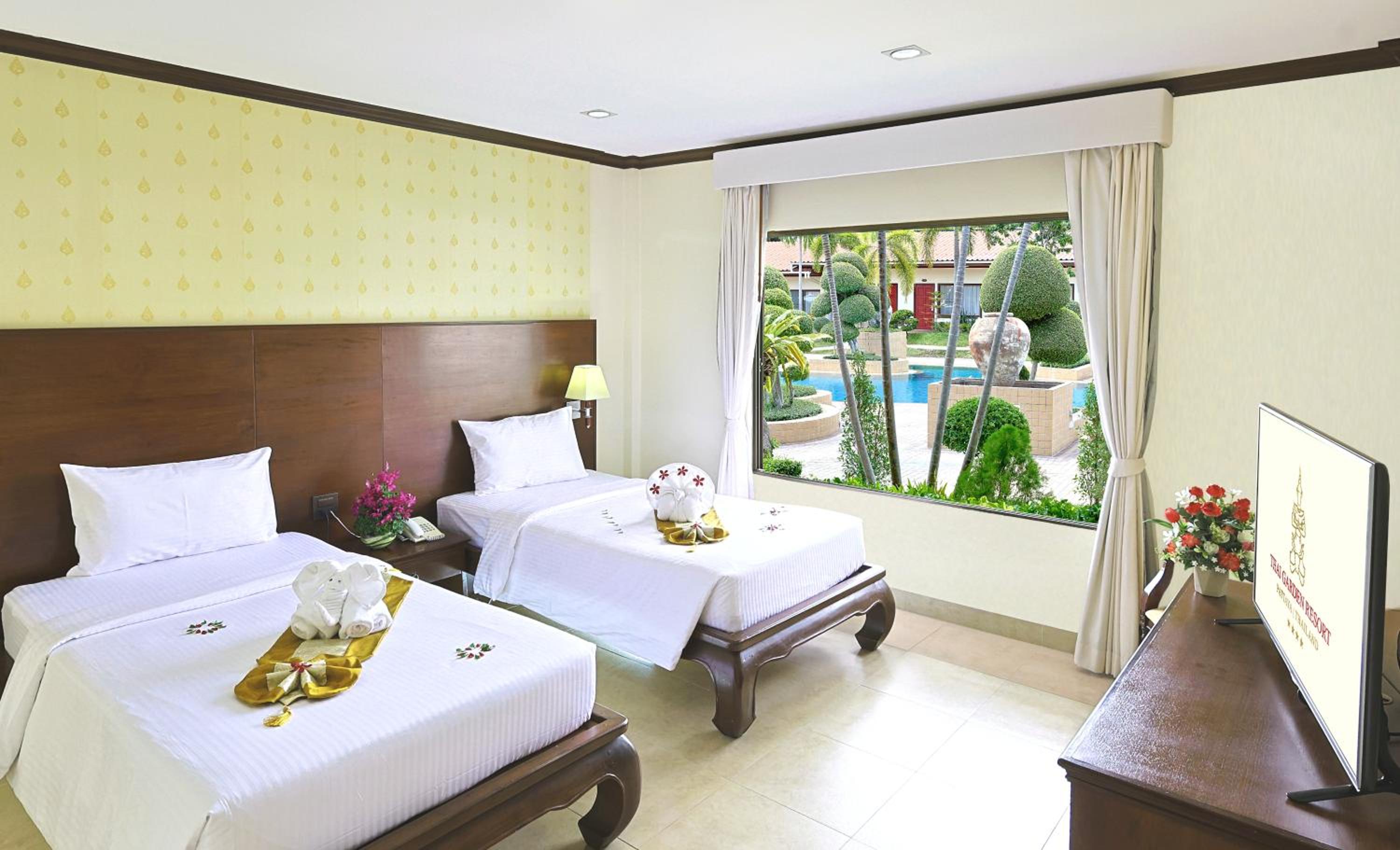 1 Bedroom, Apartment, Twin Beds, Pool Access