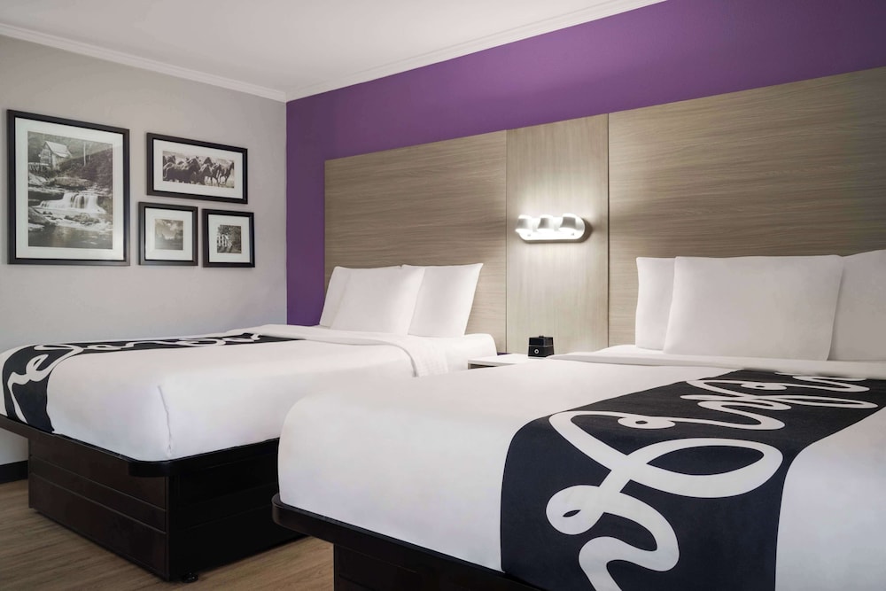Room, 2 Queen Beds
