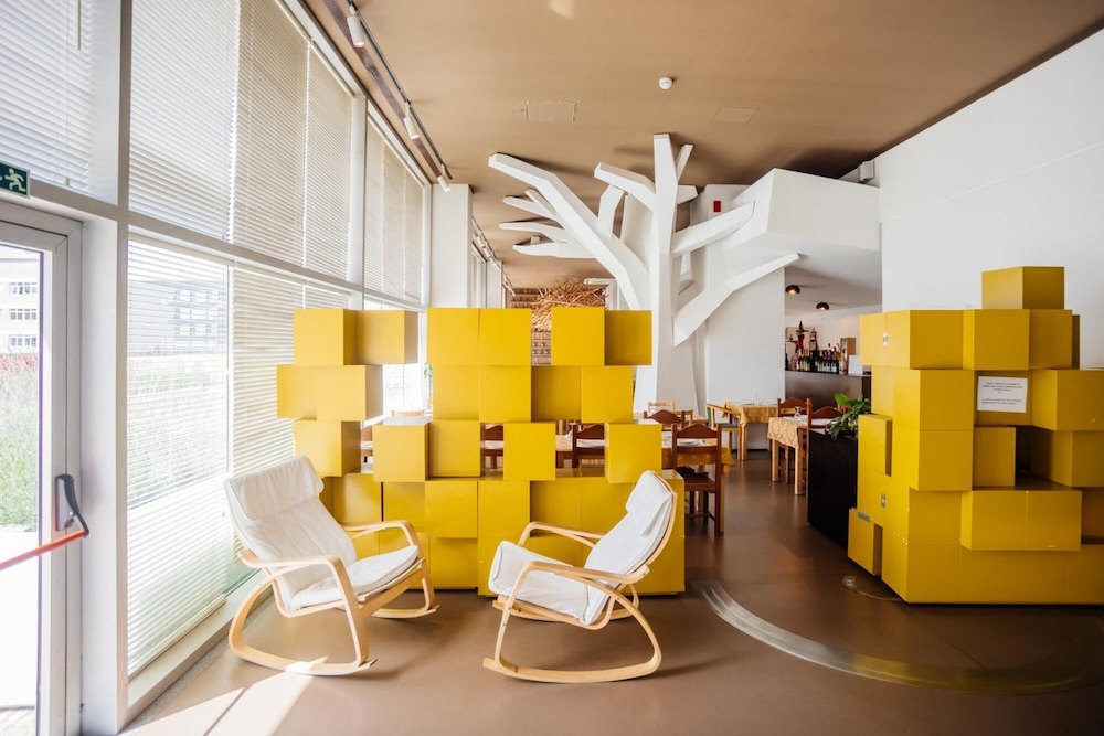 Basic Hotel Braga By Axis 65/69