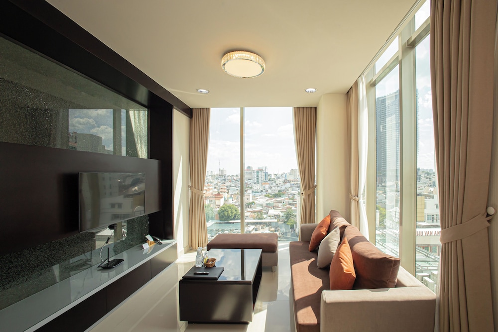 Mayfair Suites - Wmc Tower 60/70
