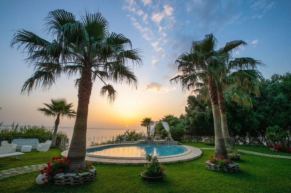 CAPOSPERONE RESORT 47/55