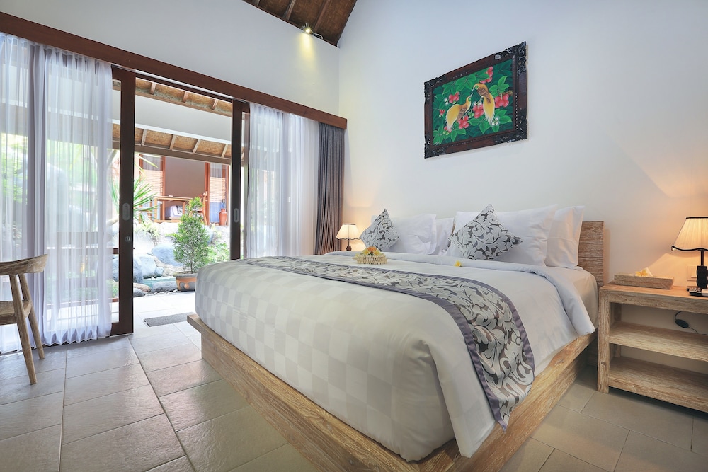 3 Bedrooms, Deluxe, Villa, 1 Single and 2 Queen Beds, Pool View