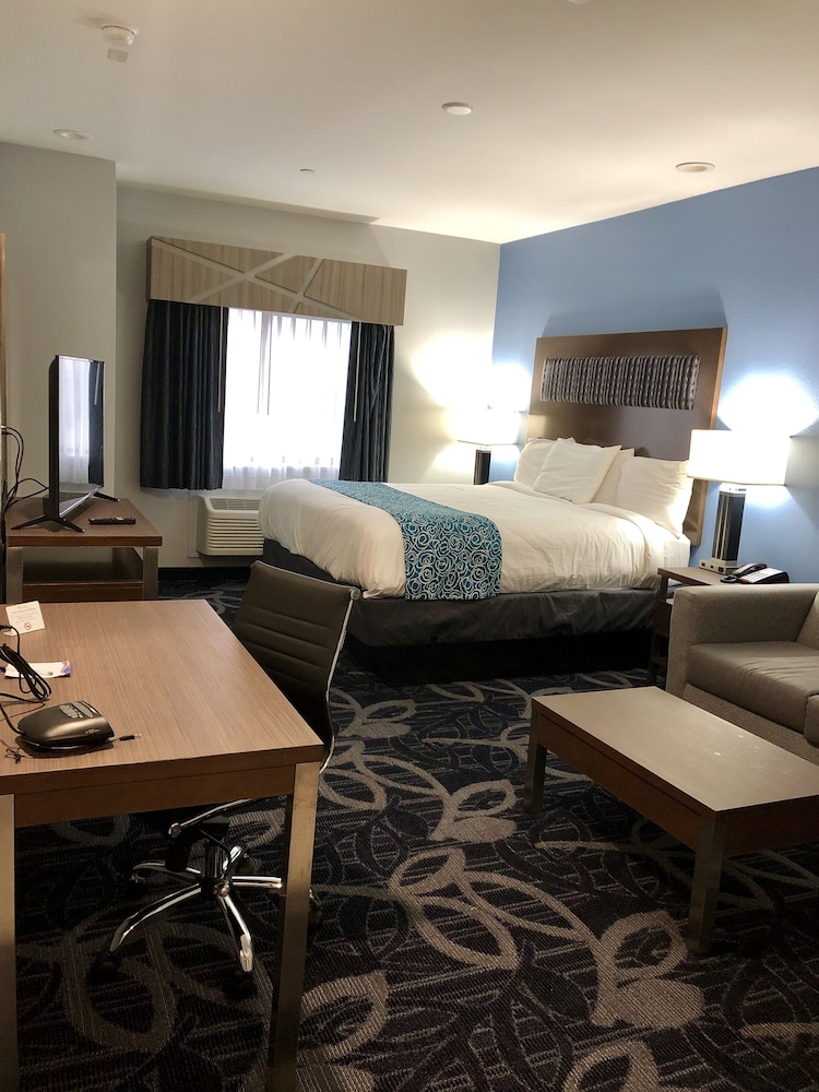 Baymont by Wyndham Houston Hobby Airport 26/33