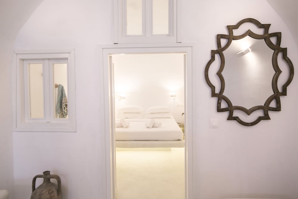 Morfi Cave House photo4