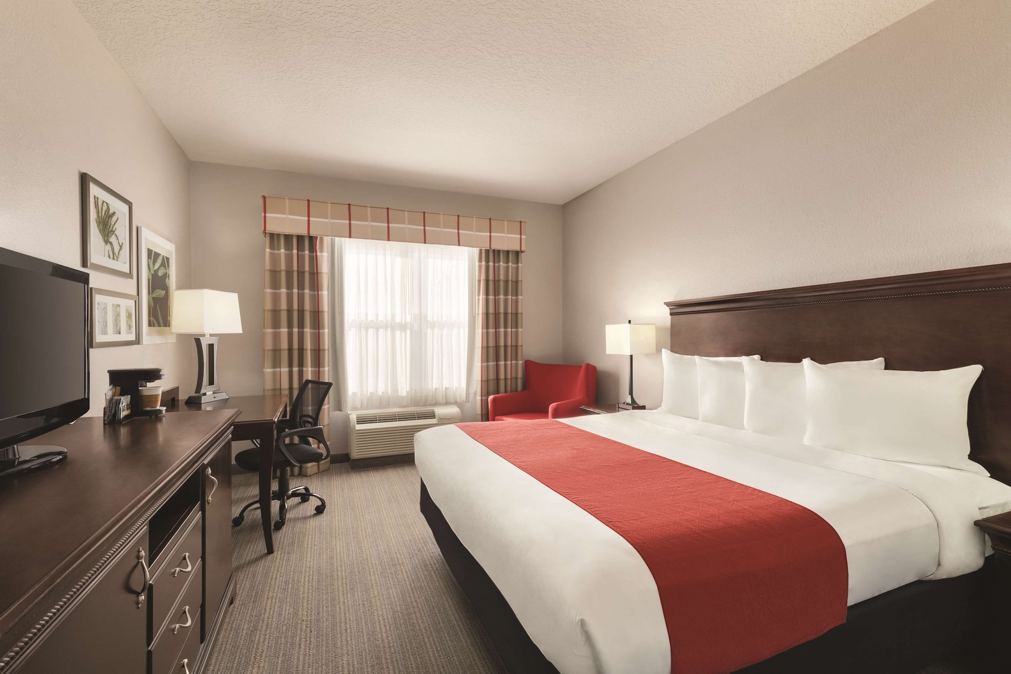 ROOM, KING BED, ACCESSIBLE
