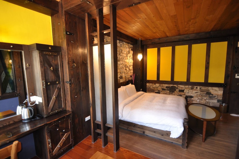 Sun Moon Lake Youngquan Hotels 17/50