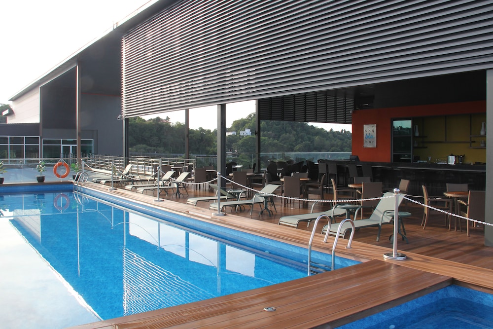 Hotel Grandis 40/73