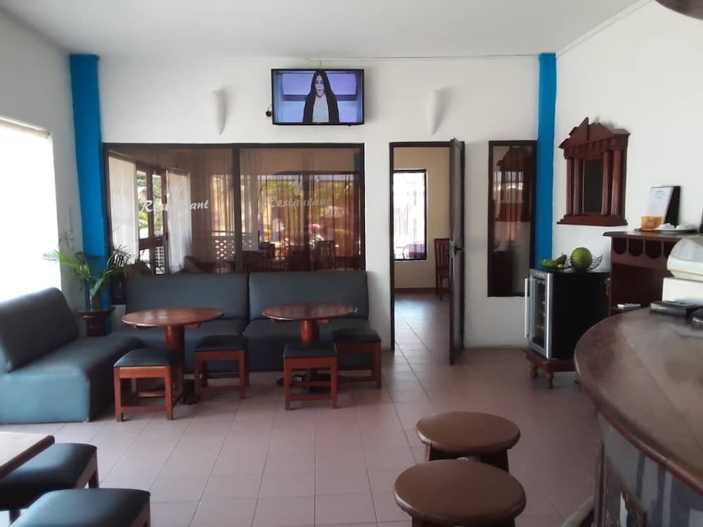 Hotel Acropole 7/13