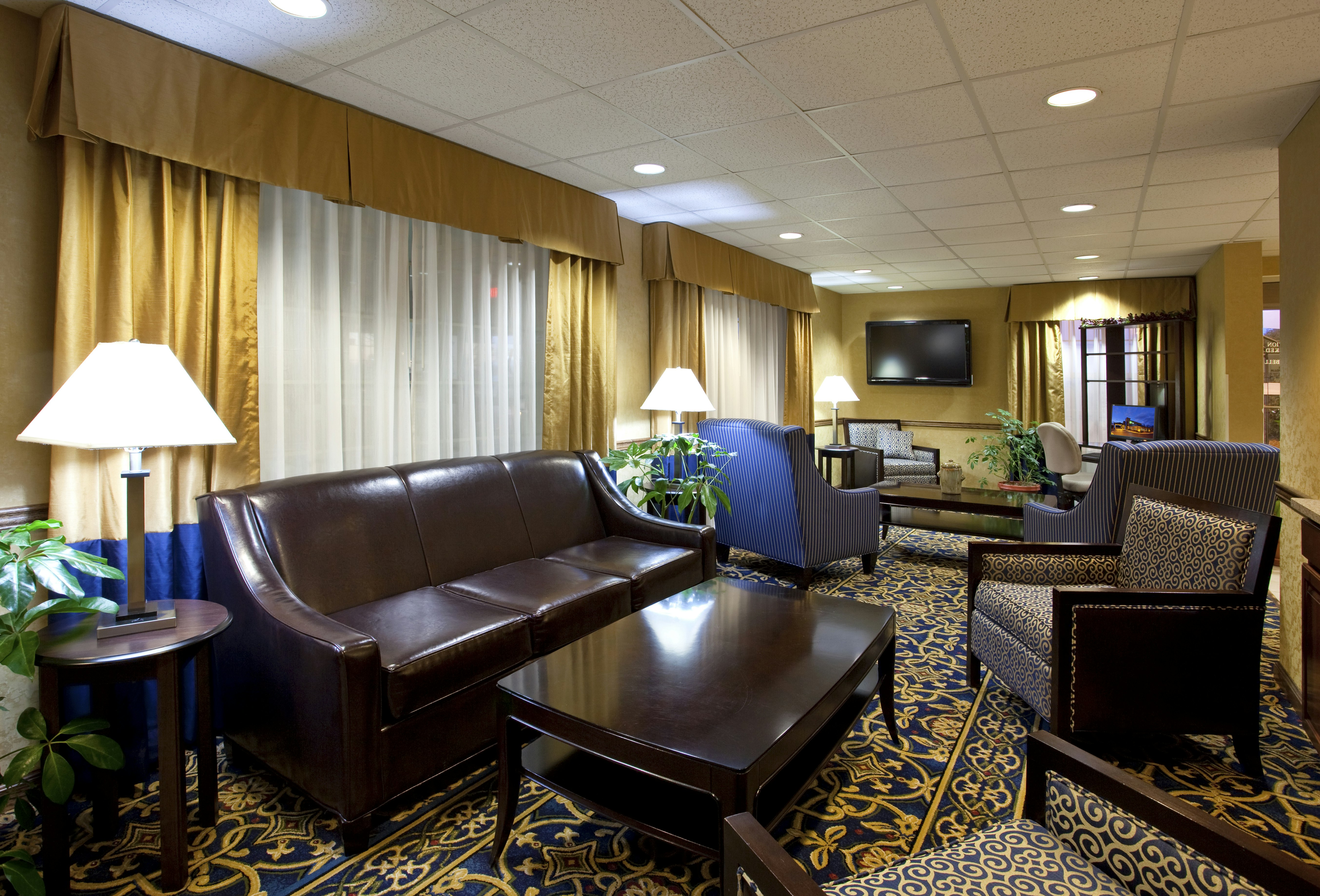 Holiday Inn Express Hotel Suites Sunbury Columbus Area 41/57