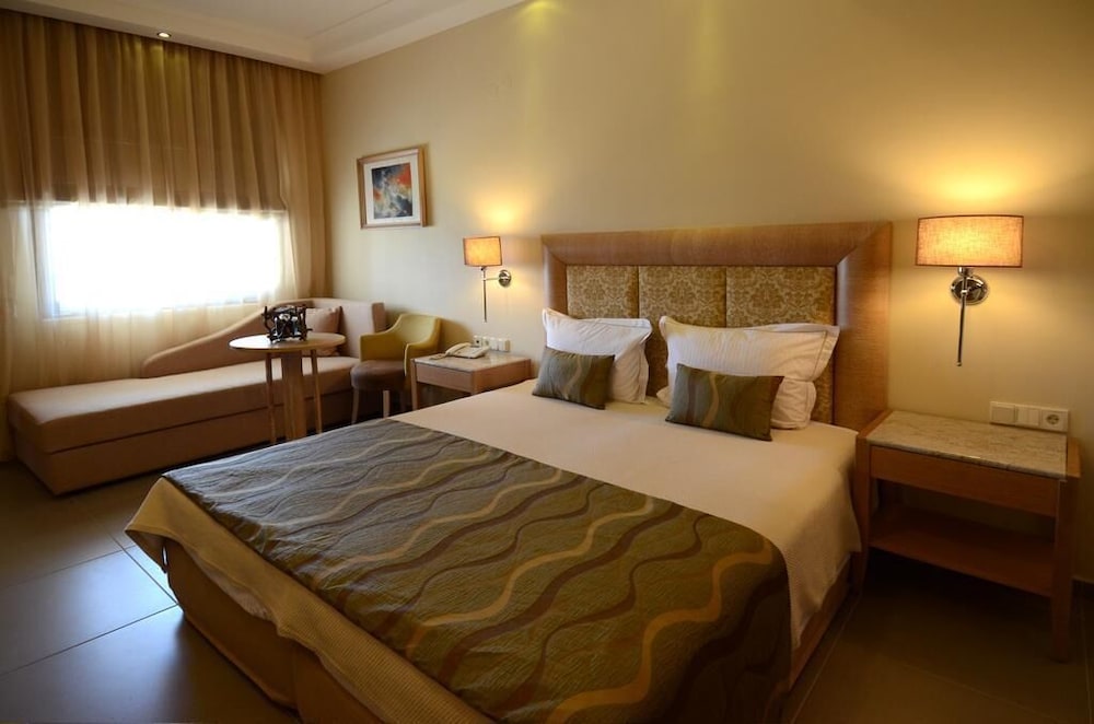 Bomo Danai Hotel 10/38