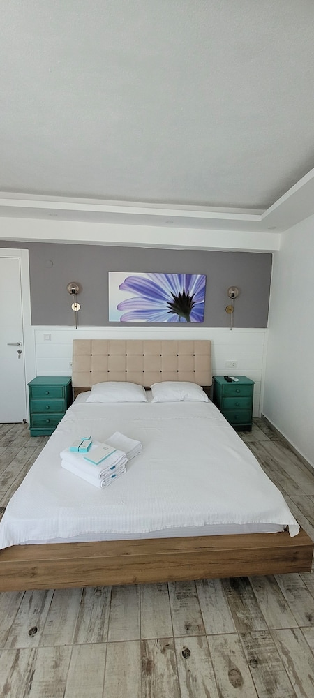 Tenes Otel 41/41
