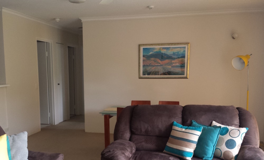 Kirribilli Riverfront Apartments 53/72