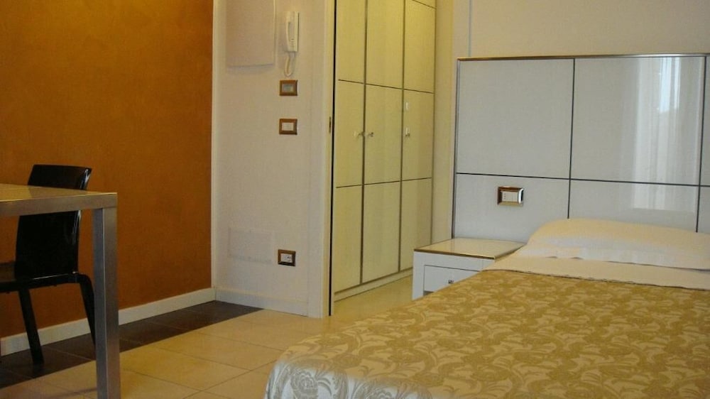 Atmosphere Suite Hotel 34/56