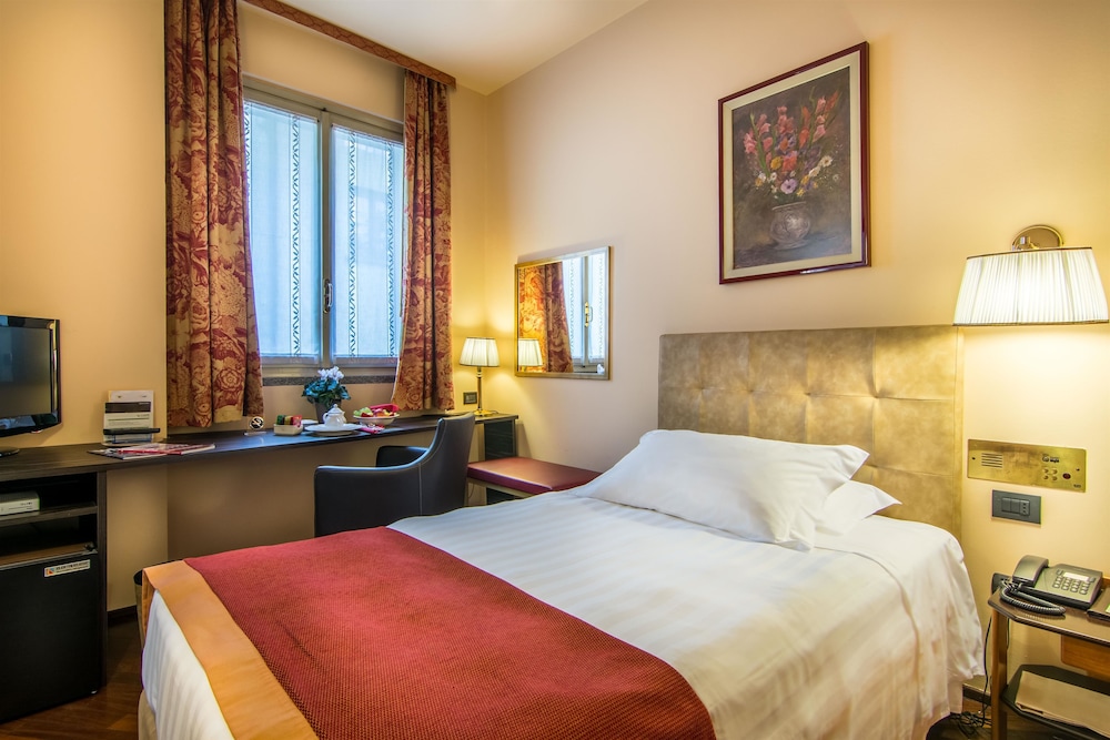 Hotel Regina Milano 13/55