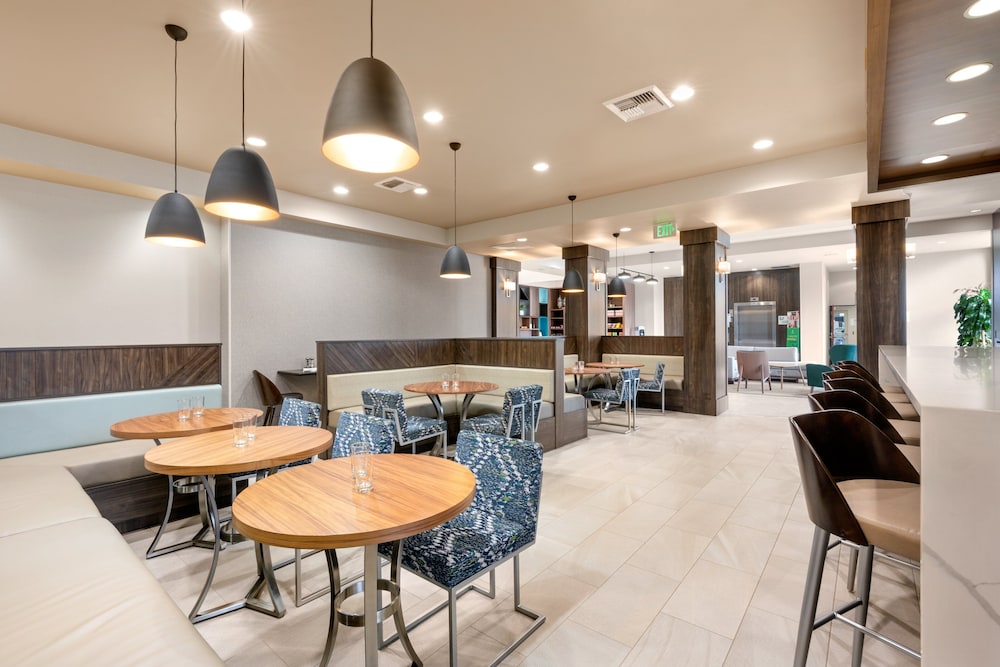 Holiday Inn Yakima 53/68