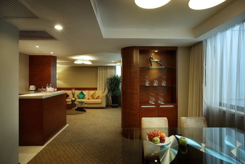 Holiday Inn Donghua 20/49