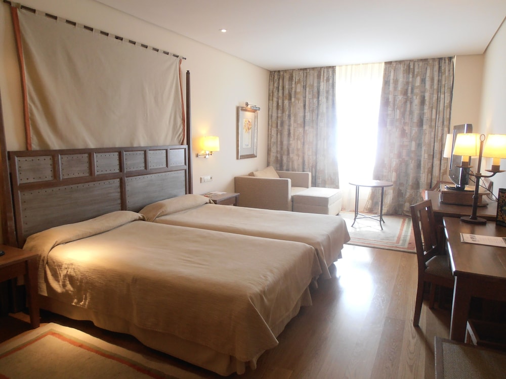 Parador De Salamanca 13/63