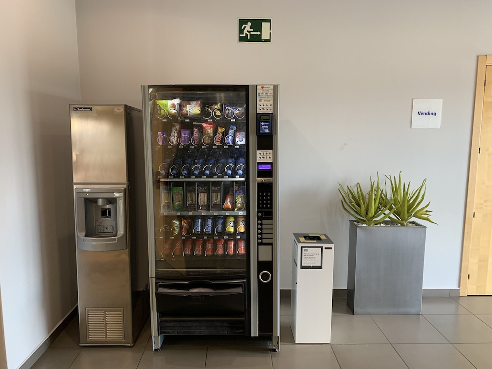 HOLIDAY INN EXPRESS VITORIA 25/43