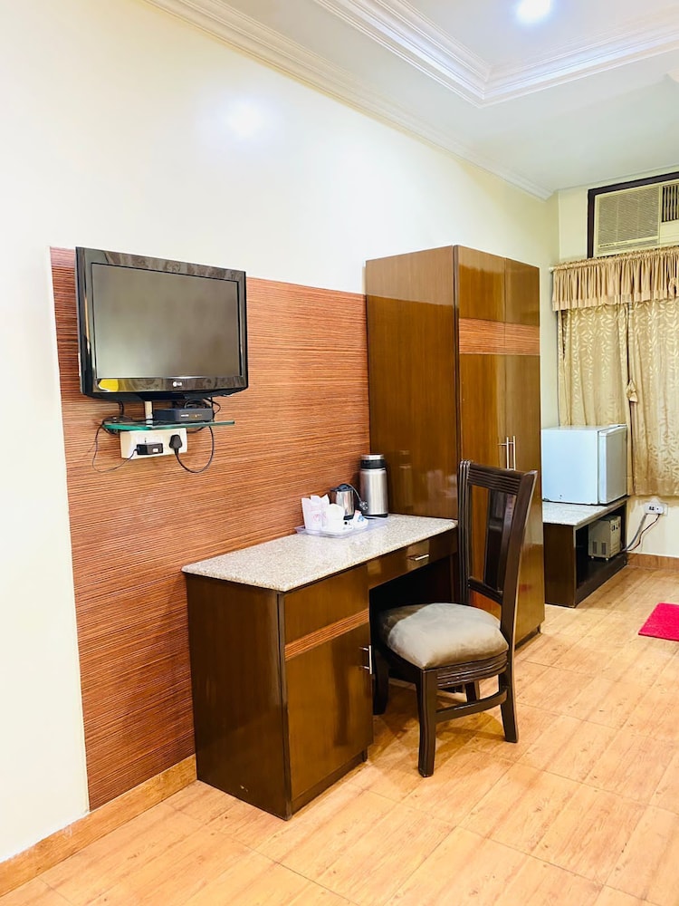 HOTEL PRAYAG INN 32/45