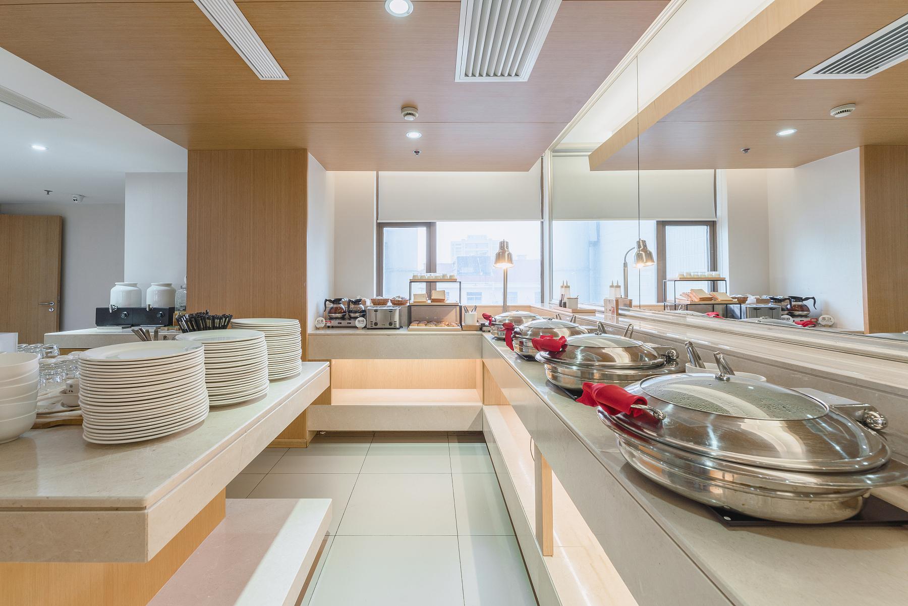 Ji Hotel (Shanghai Zhoupu Wanda Plaza) 30/41