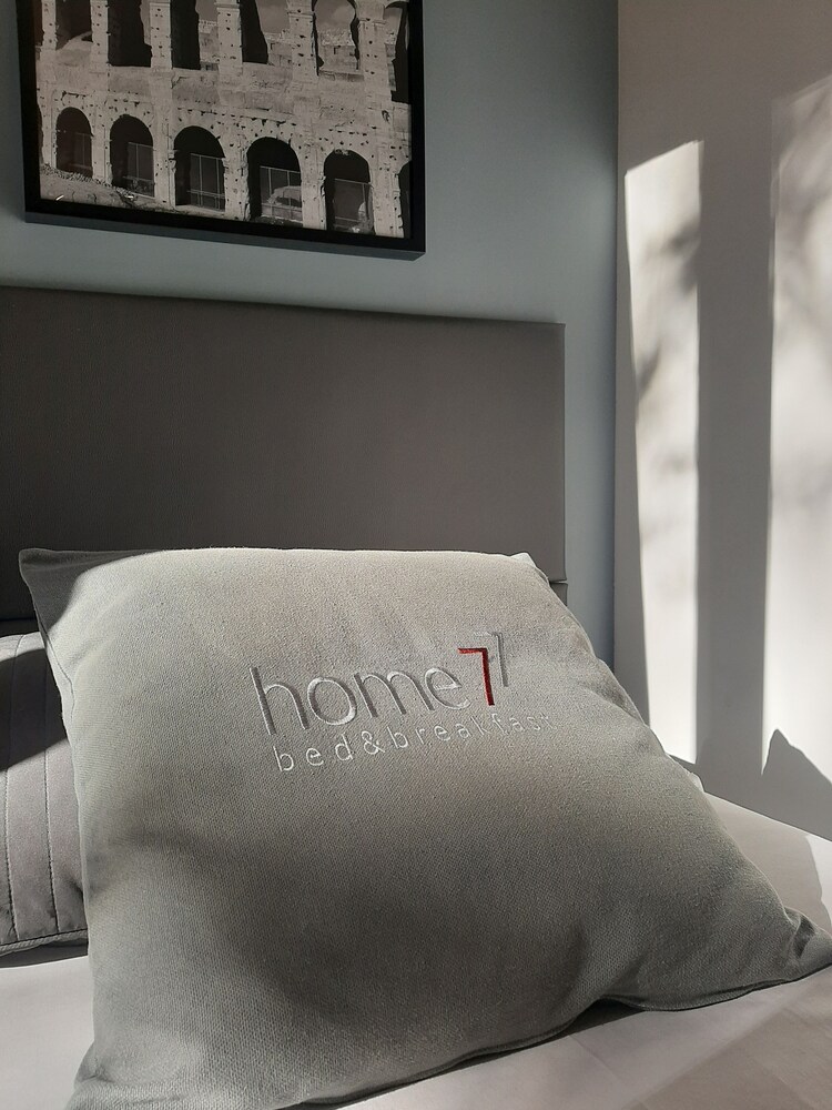 B&B Home 77 51/63