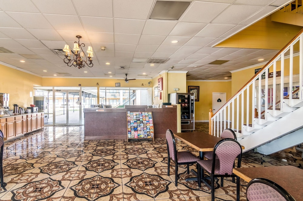 Rodeway Inn Arlington Entertainment District Area 9/41
