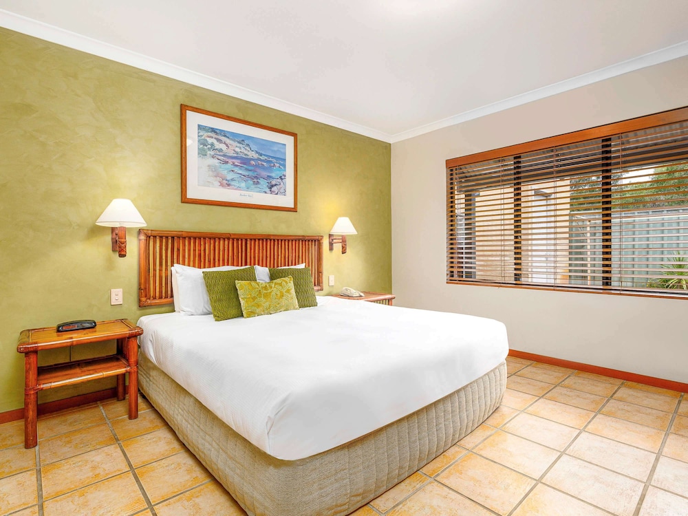The Sebel Busselton 18/71