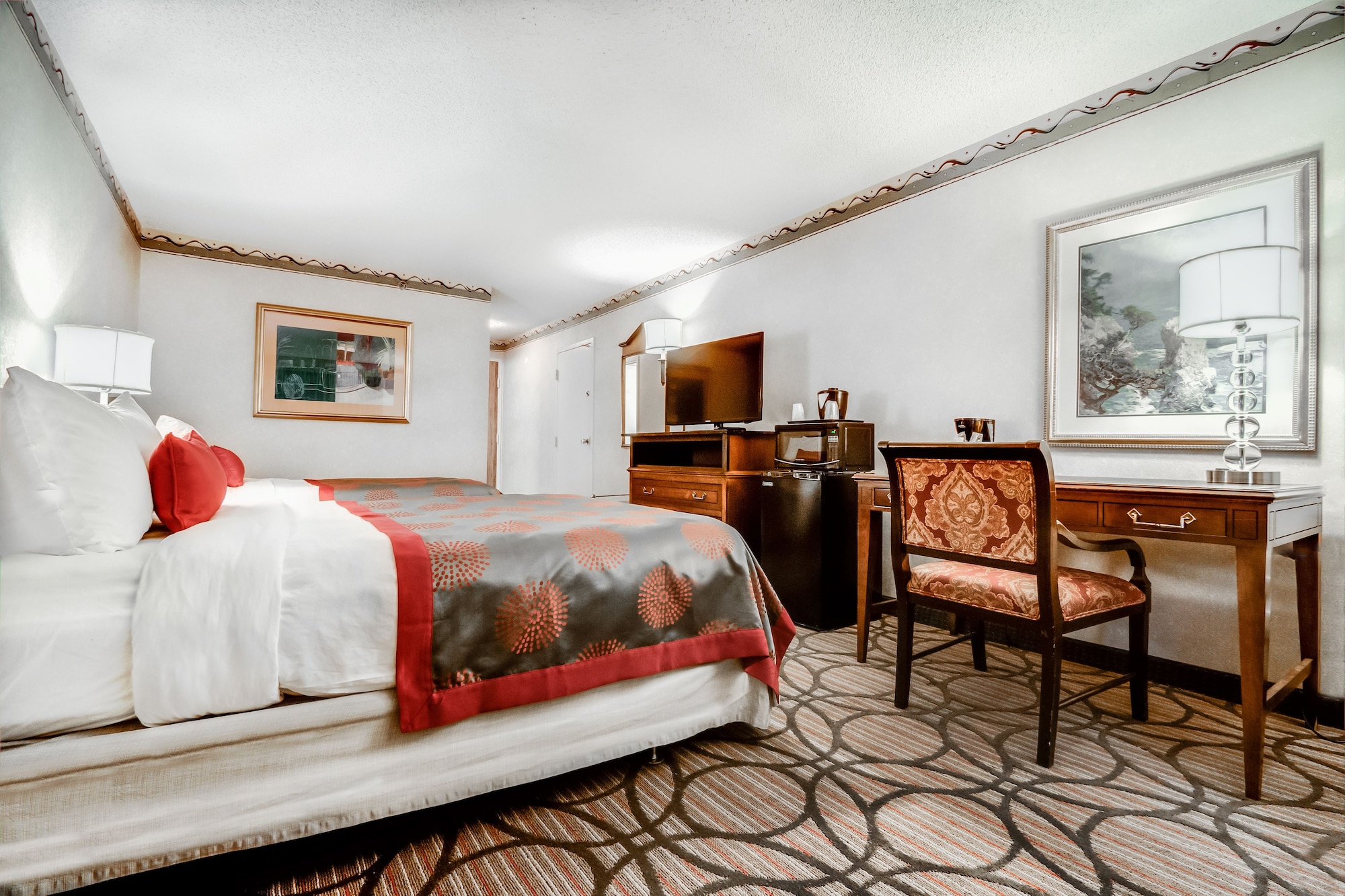 DELUXE, 2 DOUBLE BEDS