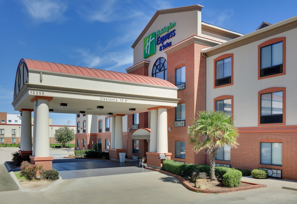 Holiday Inn Express Hotel And Suites Burleson Ft Worth 5/65