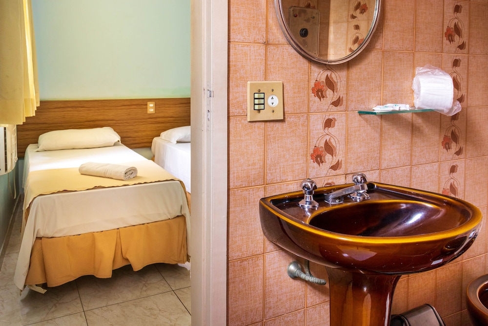 Pompeu Rio Hotel 65/65