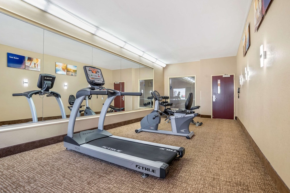Comfort Inn & Suites Marianna I-10 25/38