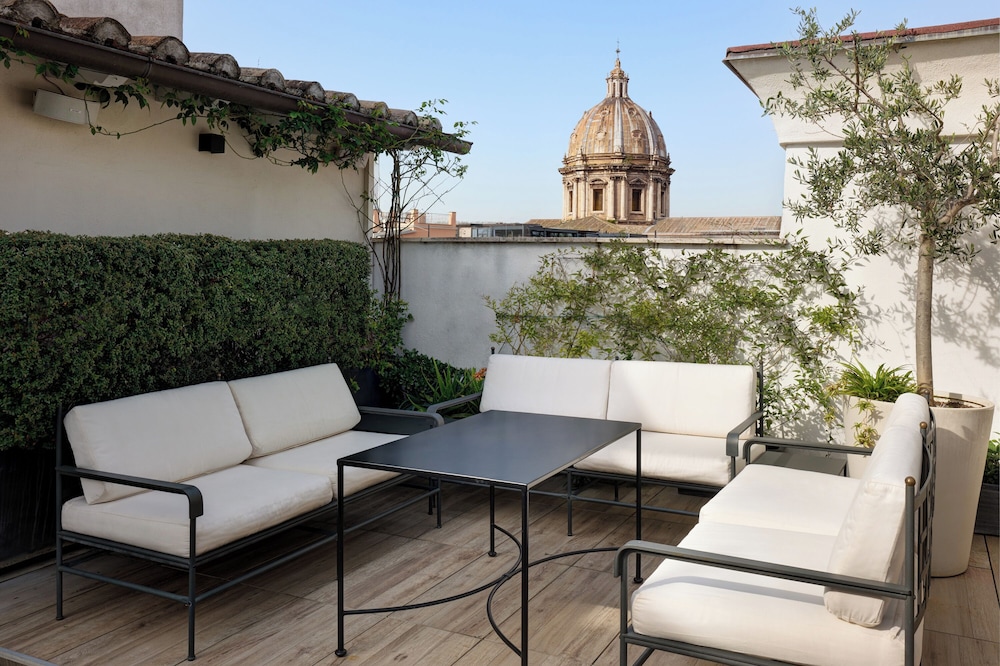 Terrace Pantheon Relais 55/71