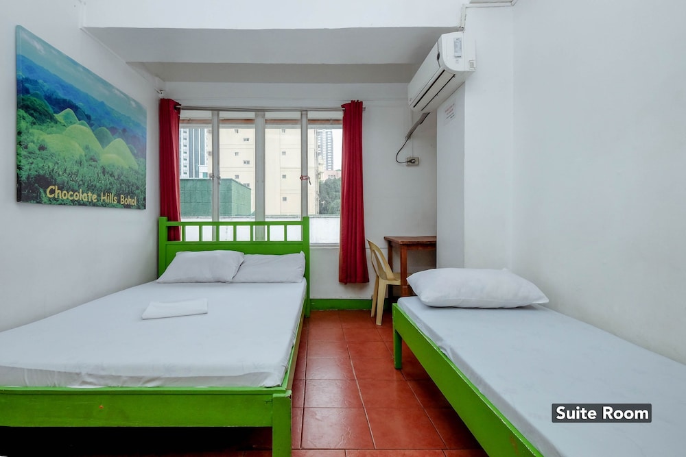 Stay Malate Hostel 50/59