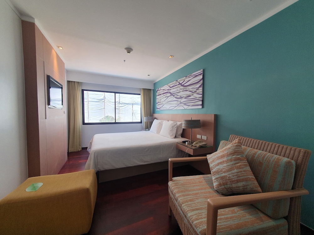Radisson Resort and Suites Phuket 27/72