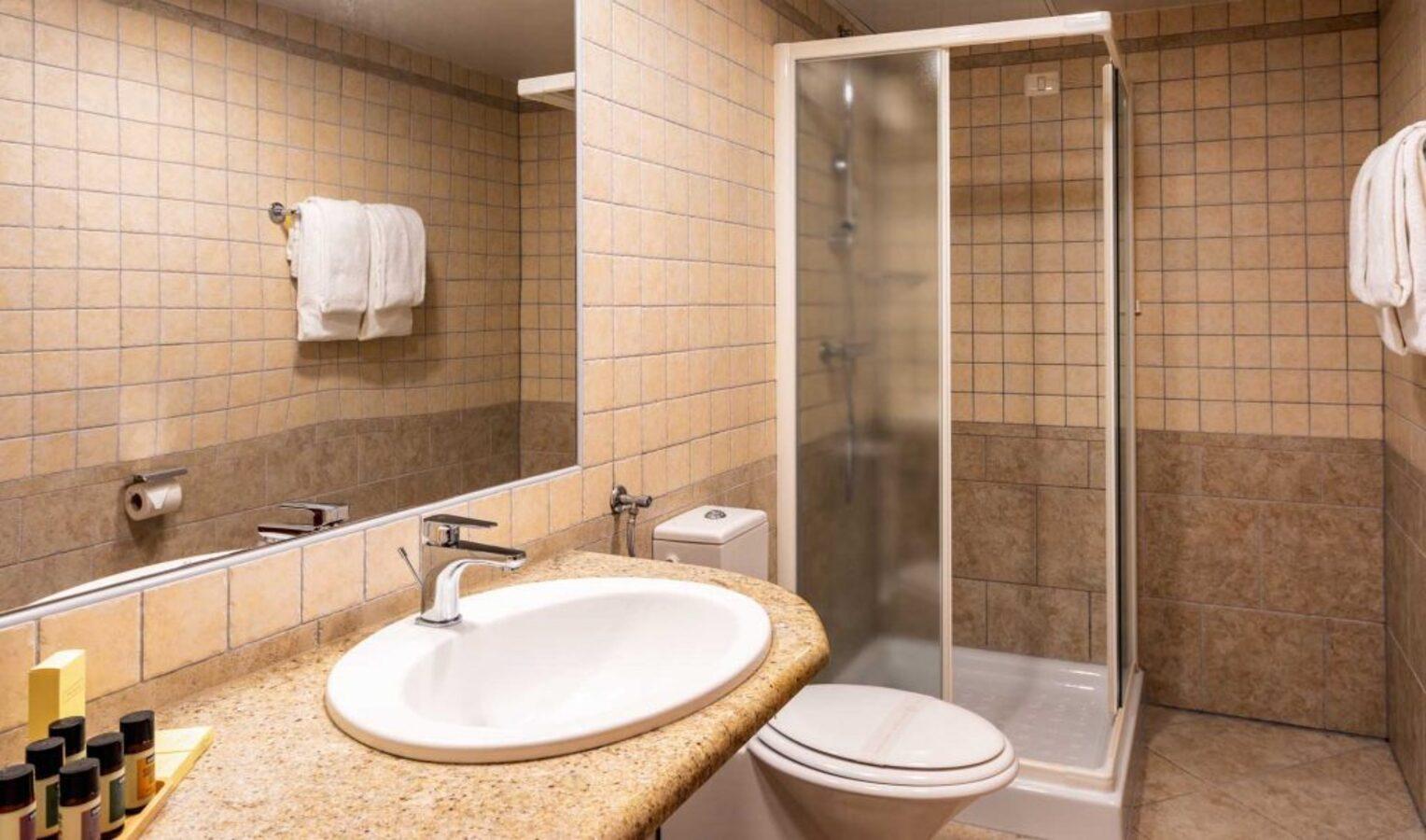 Standard, French Balcony، Boutique Beach Resort Podstine 2/2