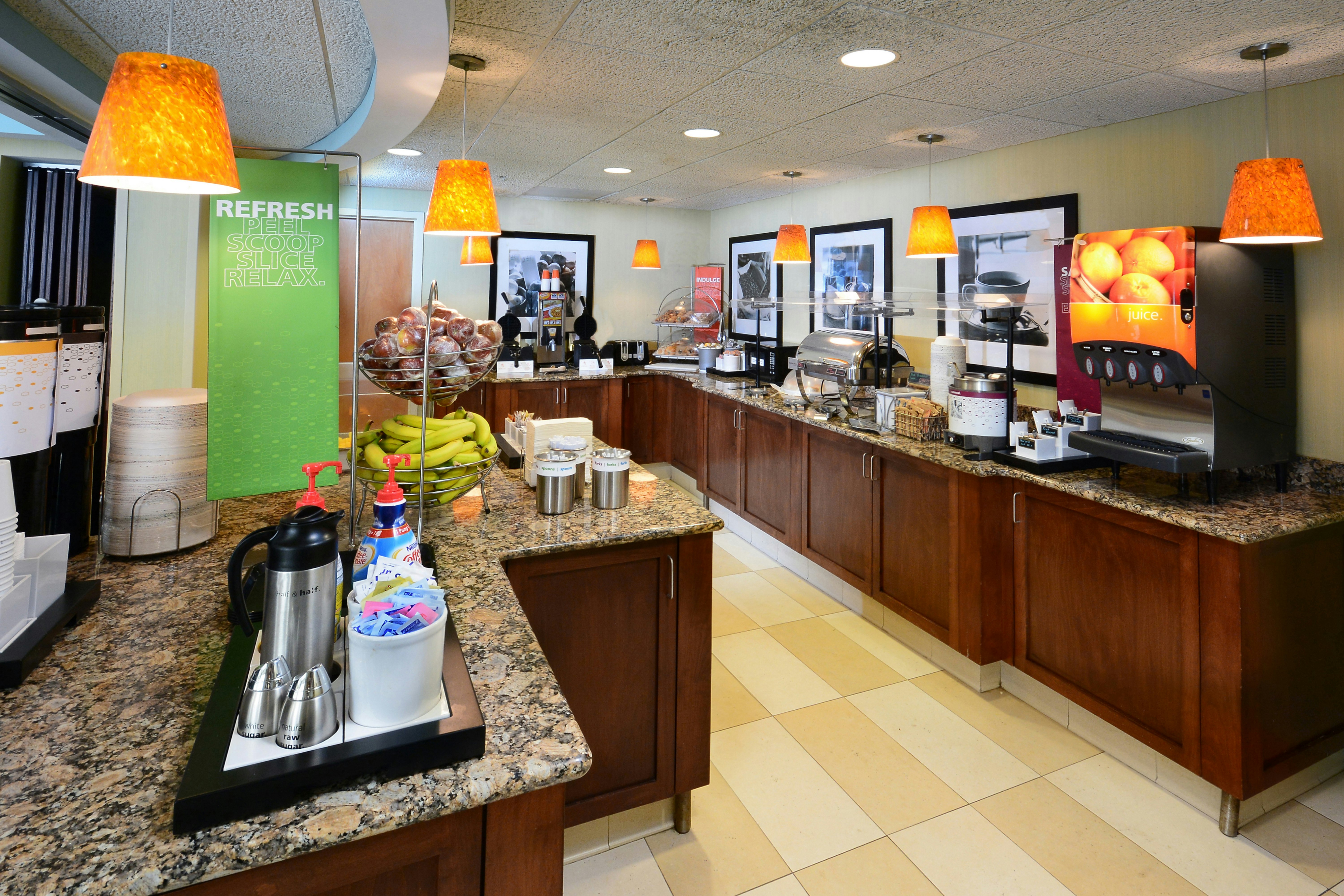 Hampton Inn Charlotte-North/Lake Norman 34/43