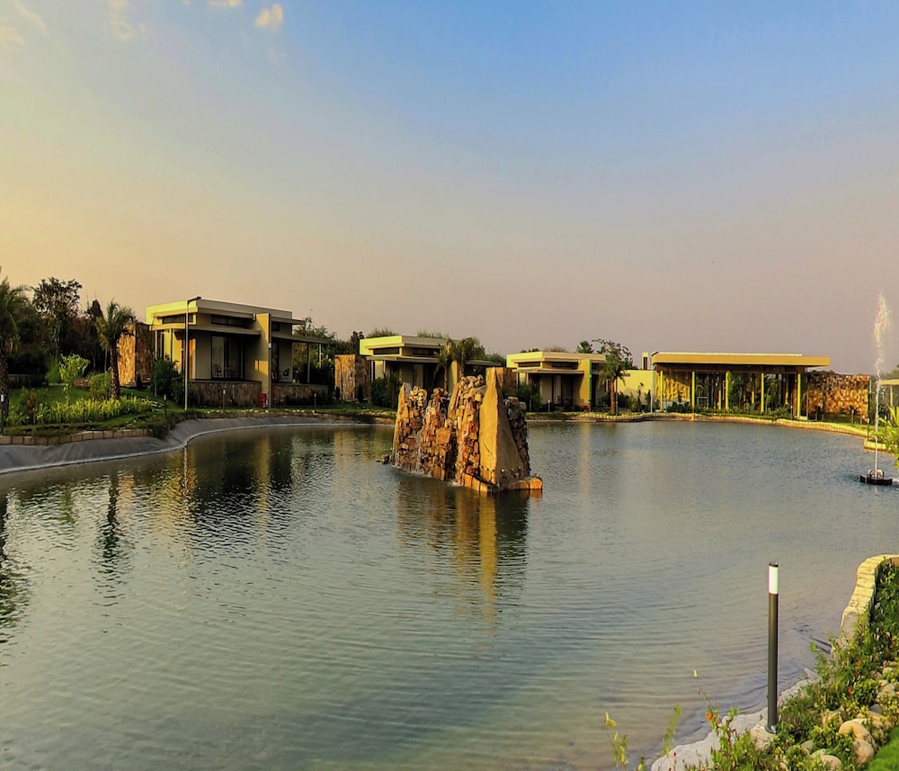 Araiya Gir A Mavintara Resort 52/62