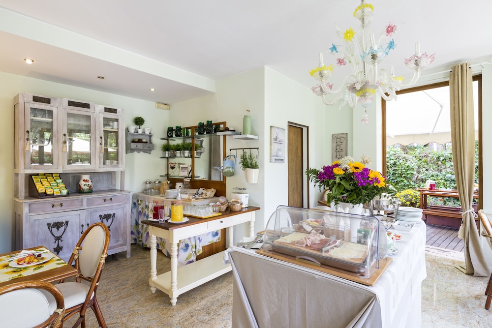 Hotel Villa Stella 36/63