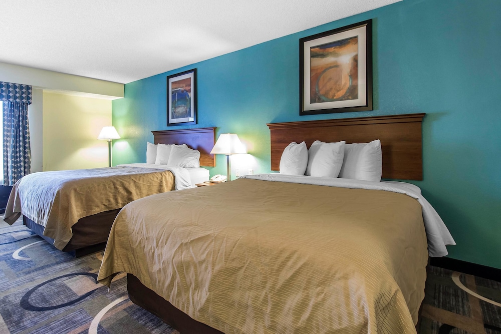 Baymont by Wyndham Memphis I-40 4/17