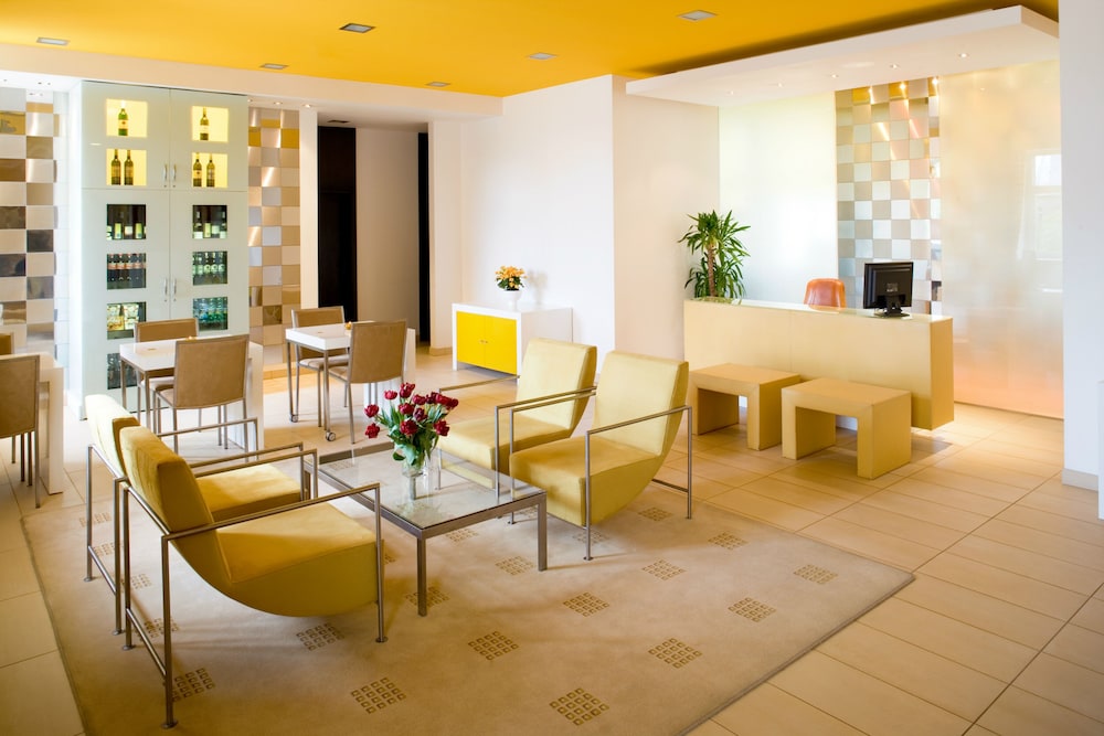 Mamaison Residence Sulekova Bratislava 30/50