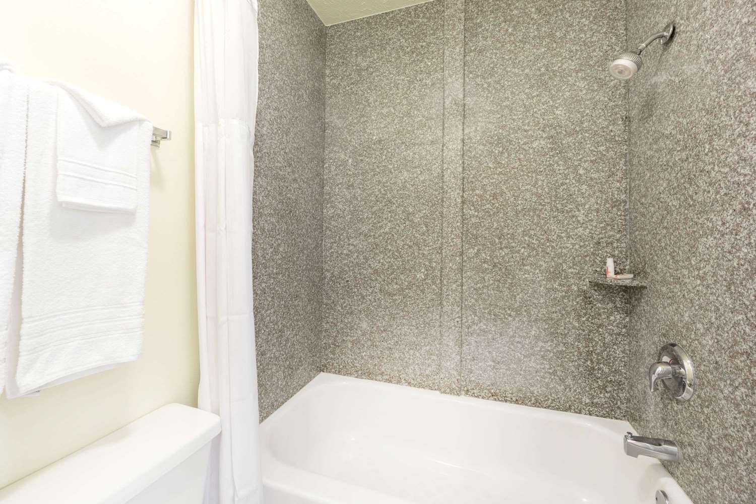 Days Inn By Wyndham Little River 14/14